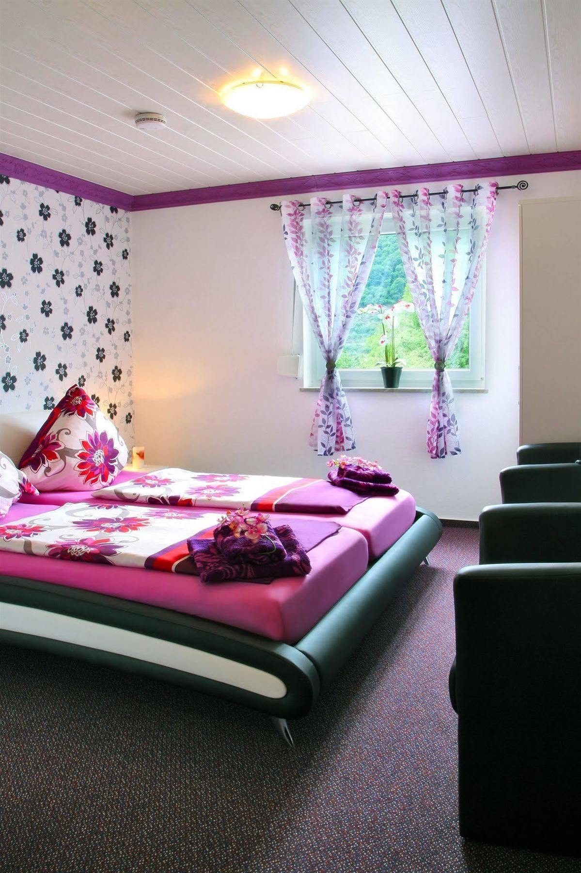 Hotel Im Rheintal Kamp-Bornhofen Kültér fotó
